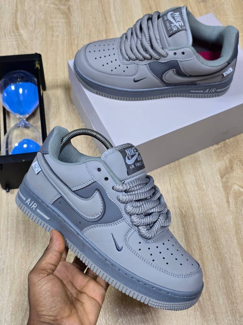 Nike high fashion sneakers 