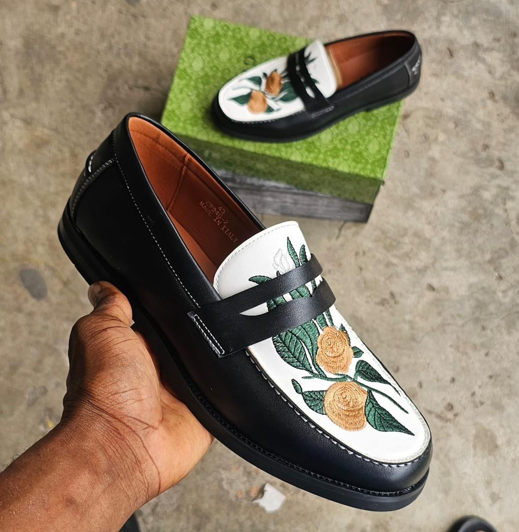 Modern fashion Leader shoes 